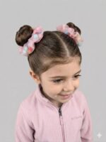 Scrunchie de tulê com pompons (porta-coque) - Imagem 2